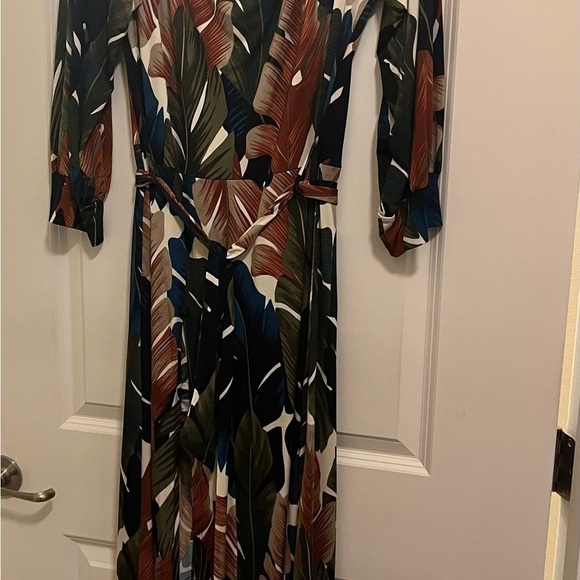 Fashion Nova Double Split Maxi - Picture 6 of 6